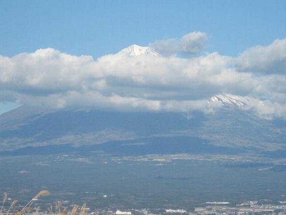 富士に群雲(むらくも)