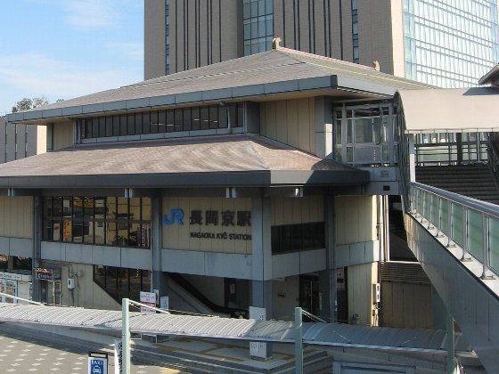 JR長岡京駅の駅舎